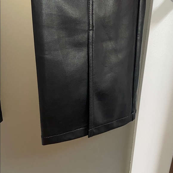 Cinq A Sept Black Vegan Leather Shanis Pants - Picture 9 of 14